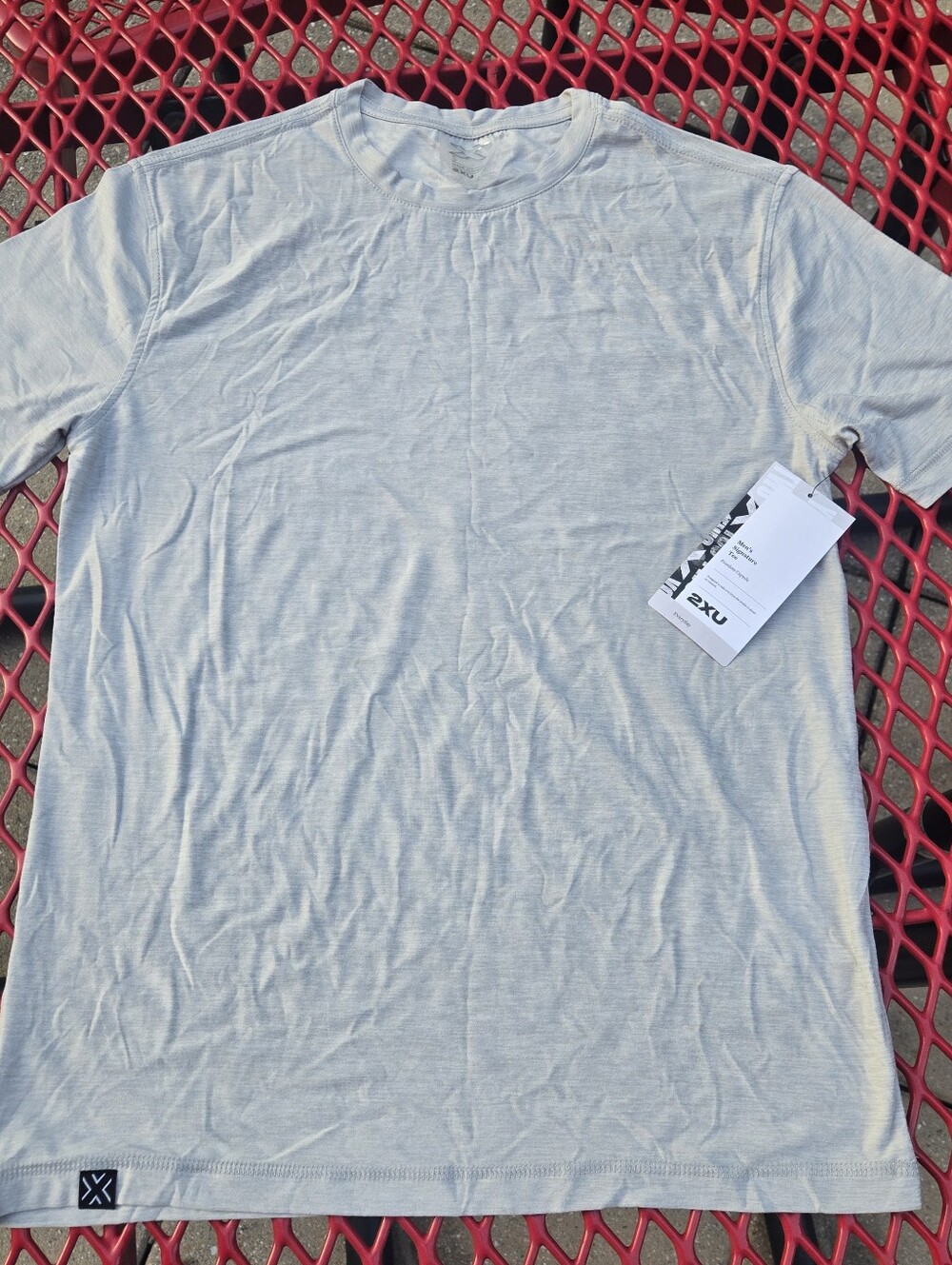 2XU Men's Signature Tee in Heather Gray